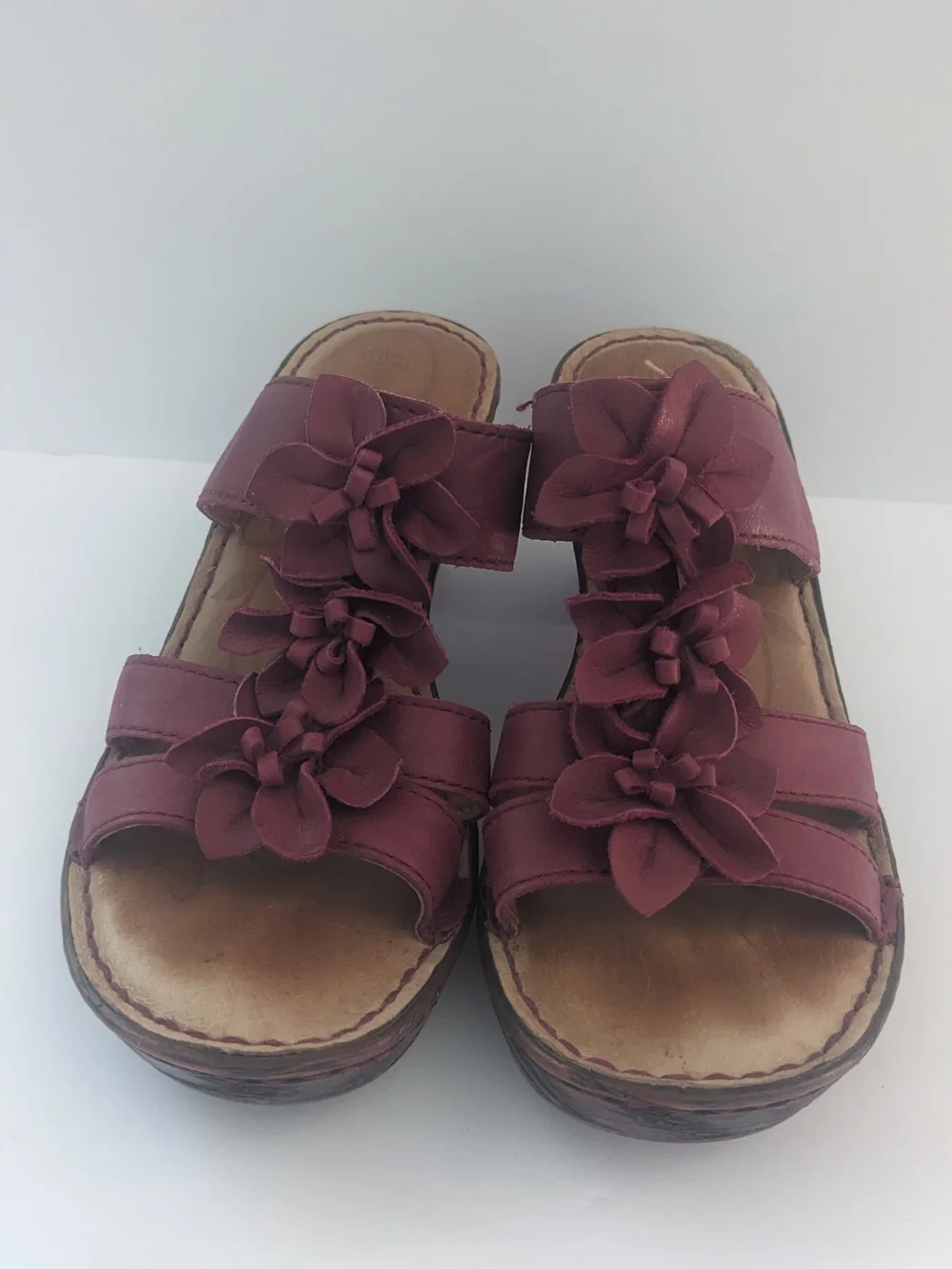 Born Leather Burgundy Ruffle-Trim Slide Sandals 7